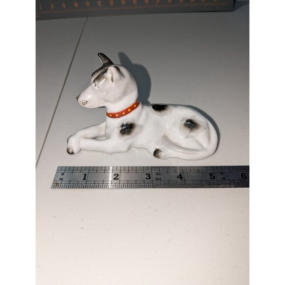 Vintage Japanese Porcelain Dog Figurine With Red Collar & Spotted Coat - Picture 6 of 7